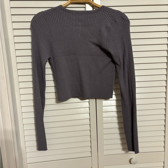 Women’s cropped sweater - Picture 3 of 3